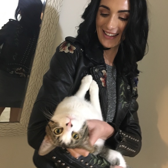 Meet your Posher, Kiana lyn - Picture 5 of 7